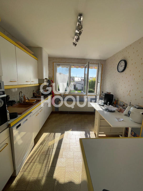 Maison - 93 m² - 5 pièces