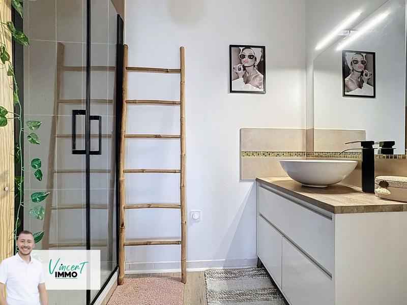 Appartement - 80 m² - 4 pièces