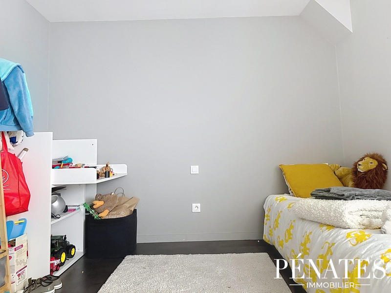 Appartement - 80 m² - 4 pièces