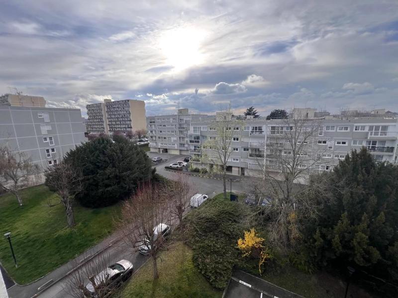 Appartement - 86 m² - 4 pièces