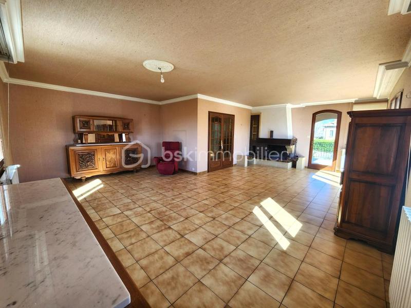 Propriété - 270 m² - 10 pièces