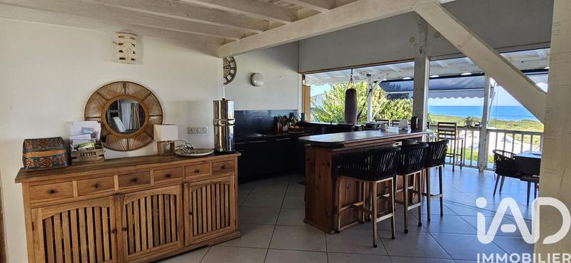 Maison - 139 m² - 8 pièces