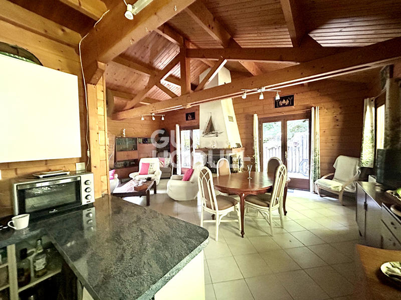 Maison - 82 m² - 4 pièces