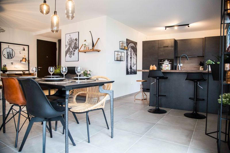 Appartement - 105 m² - 4 pièces