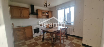 Maison - 97 m² - 5 pièces