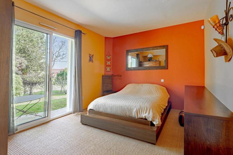 Maison - 231 m² - 5 pièces