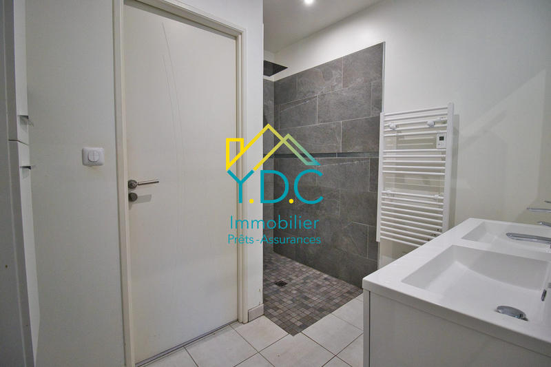 Maison contemporaine - 232 m² - 7 pièces