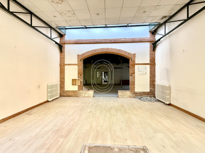 Maison - 296 m² - 10 pièces