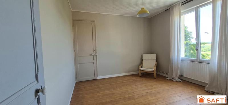 Maison - 275 m² - 11 pièces