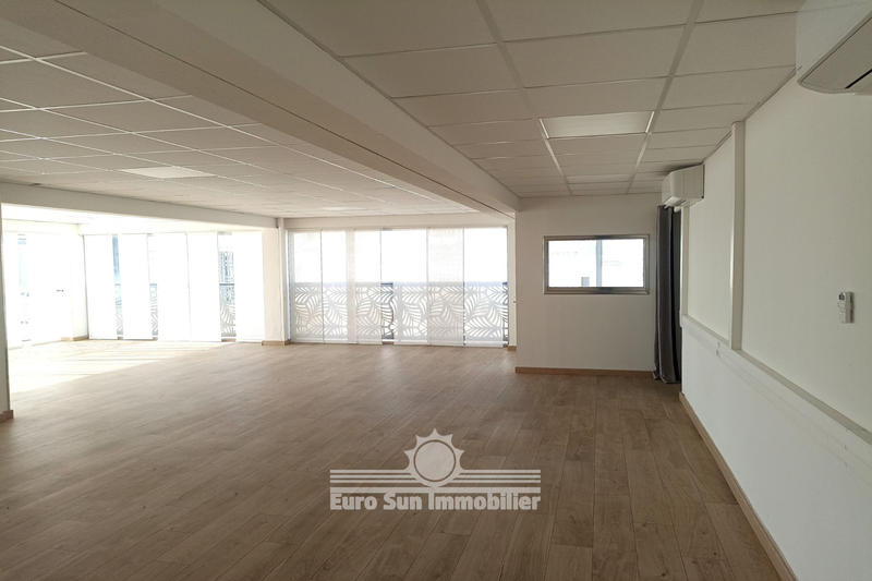 Maison - 207 m² - 5 pièces