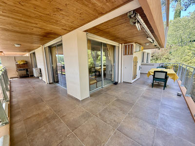 Appartement - 104 m² - 4 pièces