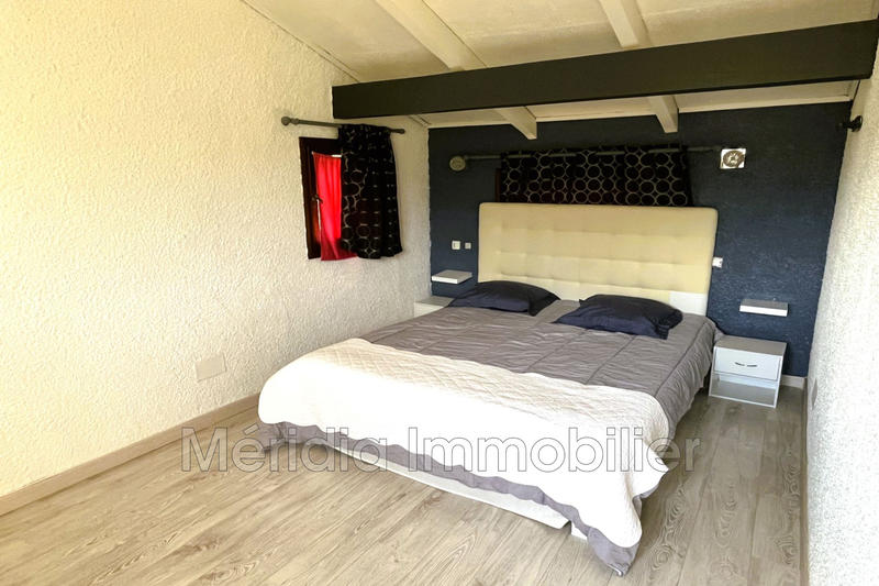 Villa - 219 m² - 6 pièces