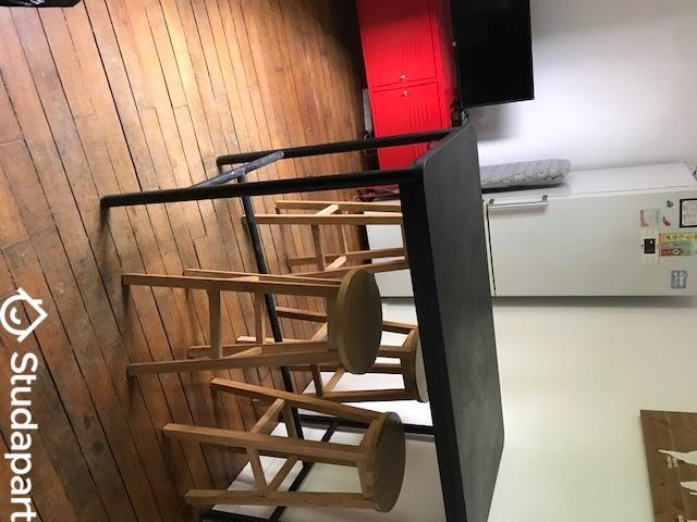 Chambre - 14 m² - 1 pièce