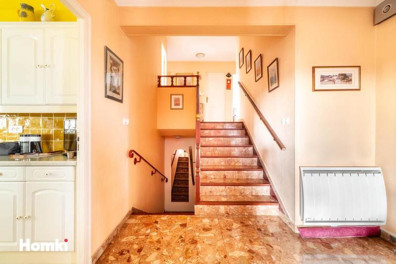 Villa - 166 m² - 6 pièces