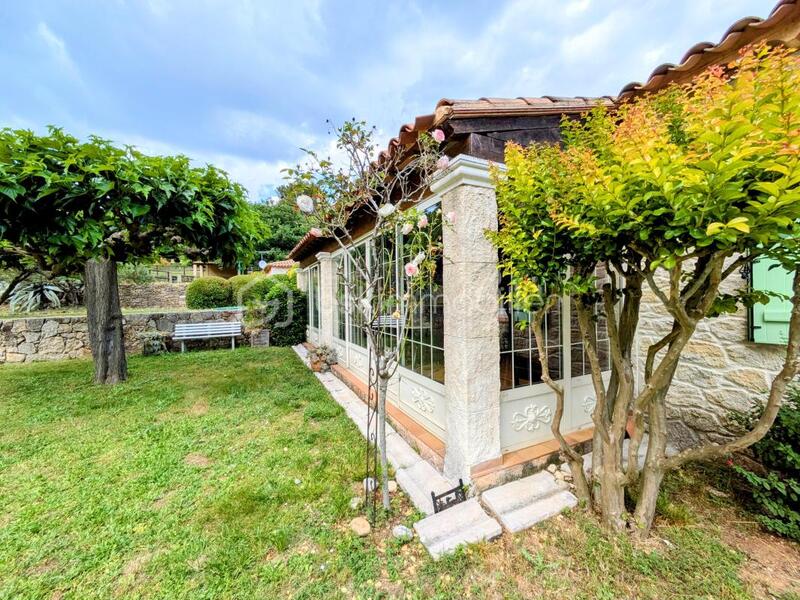 Propriété - 314 m² - 10 pièces