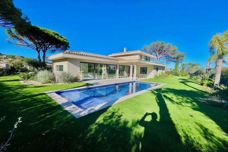 Villa - 266 m² - 5 pièces