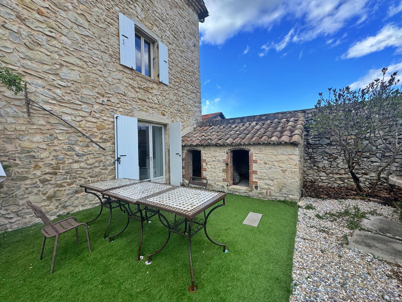 Maison - 250 m² - 9 pièces
