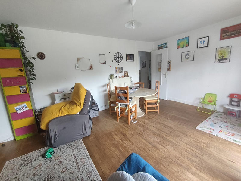 Appartement - 83 m² - 4 pièces