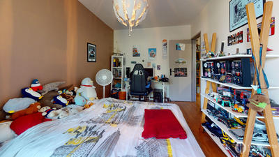 Appartement - 120 m² - 6 pièces