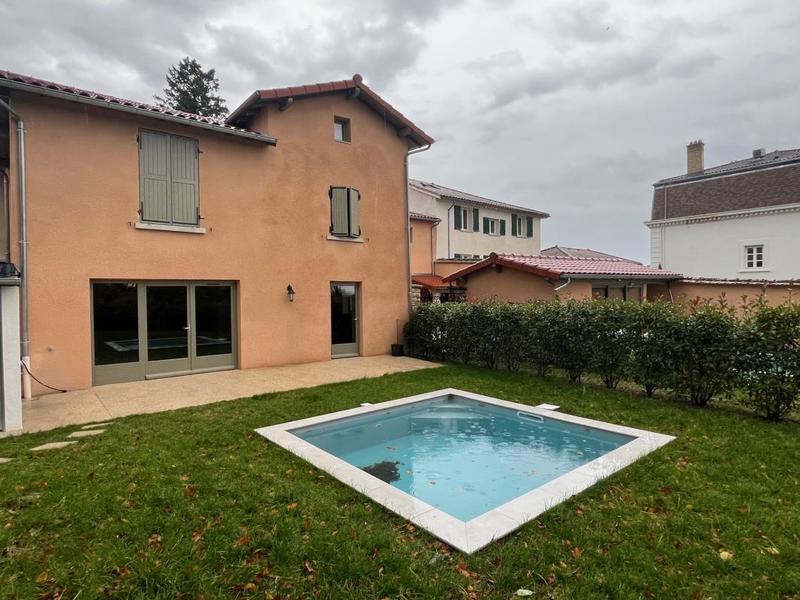 Appartement - 145 m² - 5 pièces