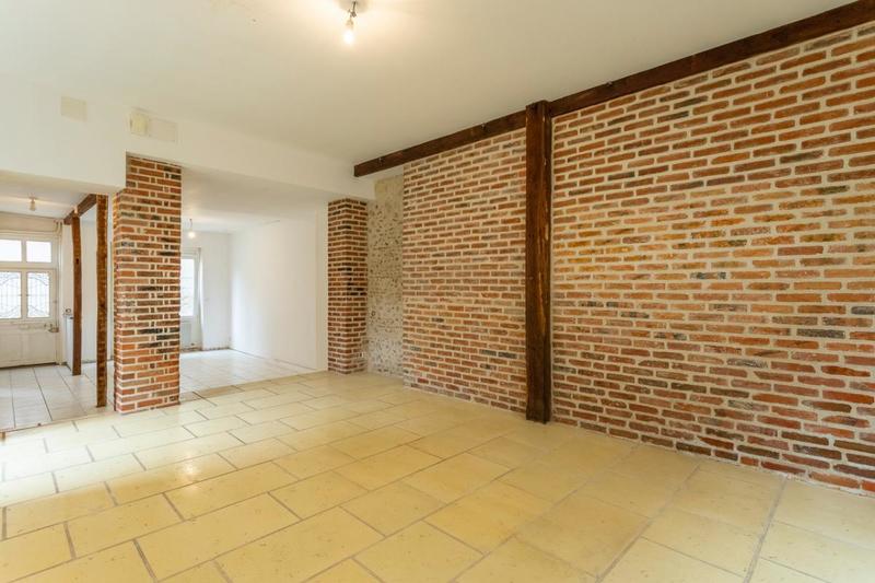 Maison - 177 m² - 8 pièces