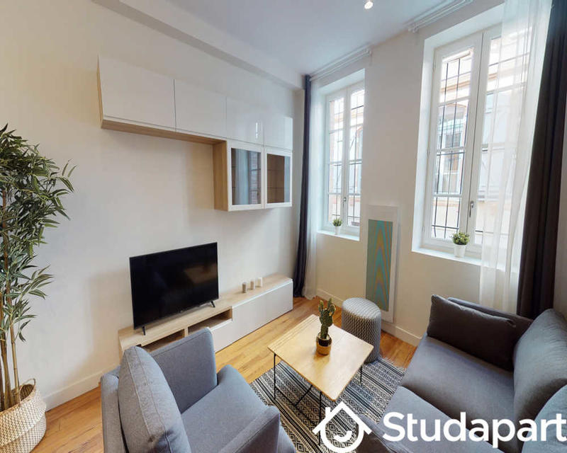 Chambre - 80 m² - 1 pièce