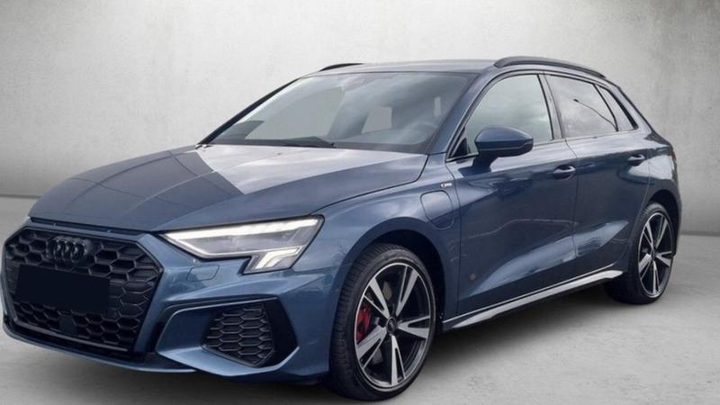 Audi A3 sportback 45 TFSIe 245 s-Line Hybrid Rechargeable / Attache Remorque Caméra de Recul Coffre Elec Keyless Carplay Android Auto