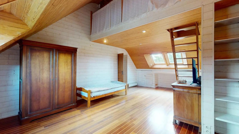 Maison - 280 m² - 10 pièces