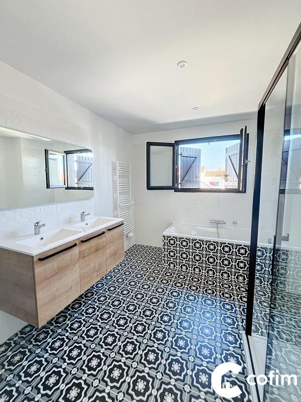 Maison - 110 m² - 4 pièces