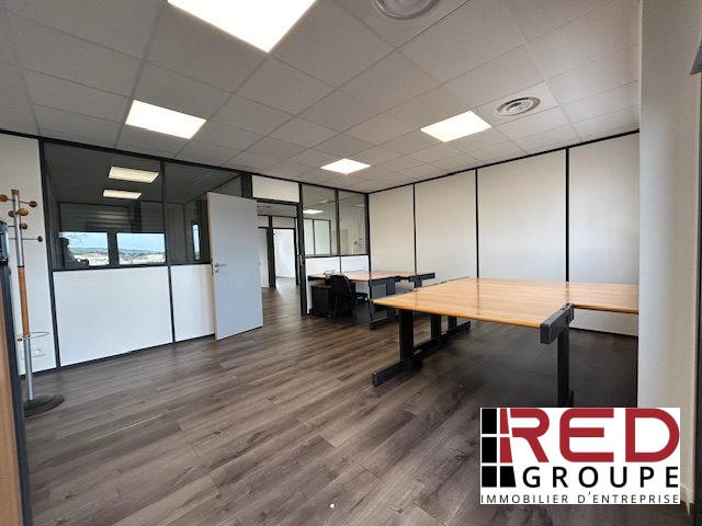 Bureau - 124 m² - 7 pièces