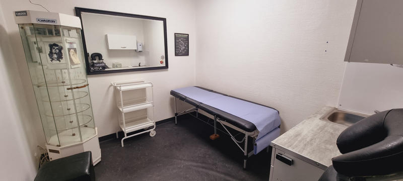 Local d'activités - 383 m²