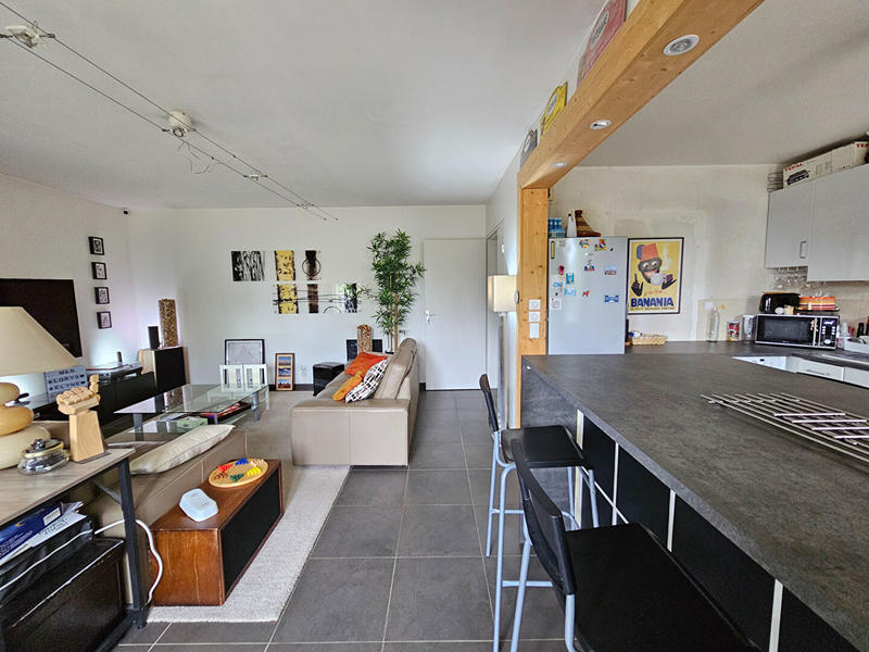 Appartement - 90 m² - 4 pièces