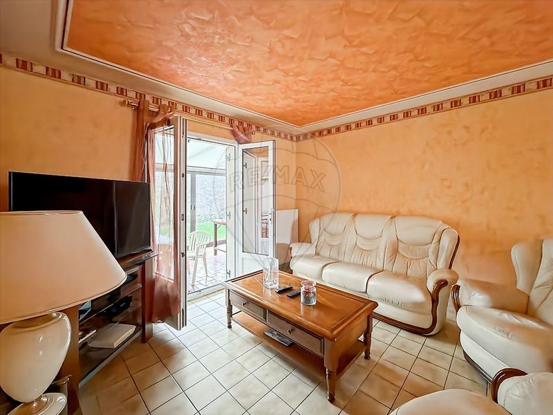 Maison - 95 m² - 5 pièces