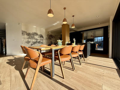 Maison - 166 m² - 6 pièces