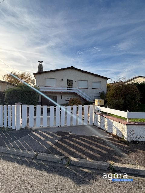 Maison - 137 m² - 6 pièces