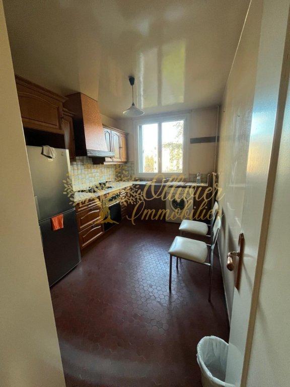 Appartement - 95 m² - 4 pièces