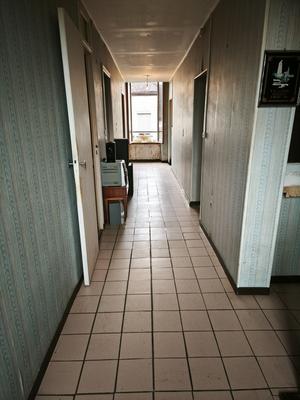 Maison - 236 m² - 9 pièces