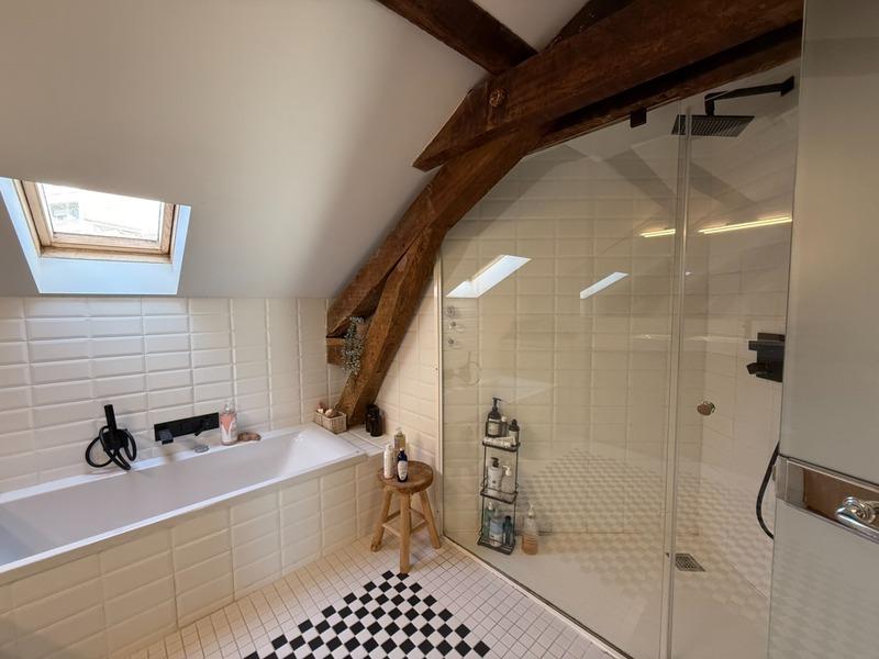 Appartement bourgeois - 116 m² - 5 pièces