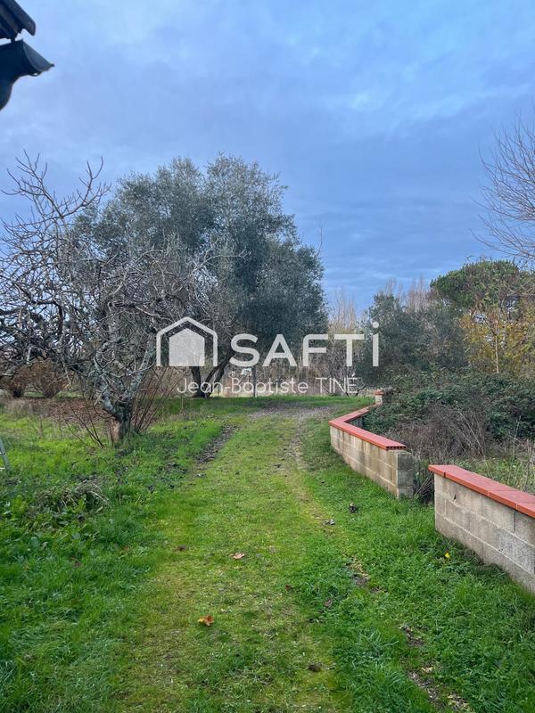 Maison - 303 m² - 7 pièces