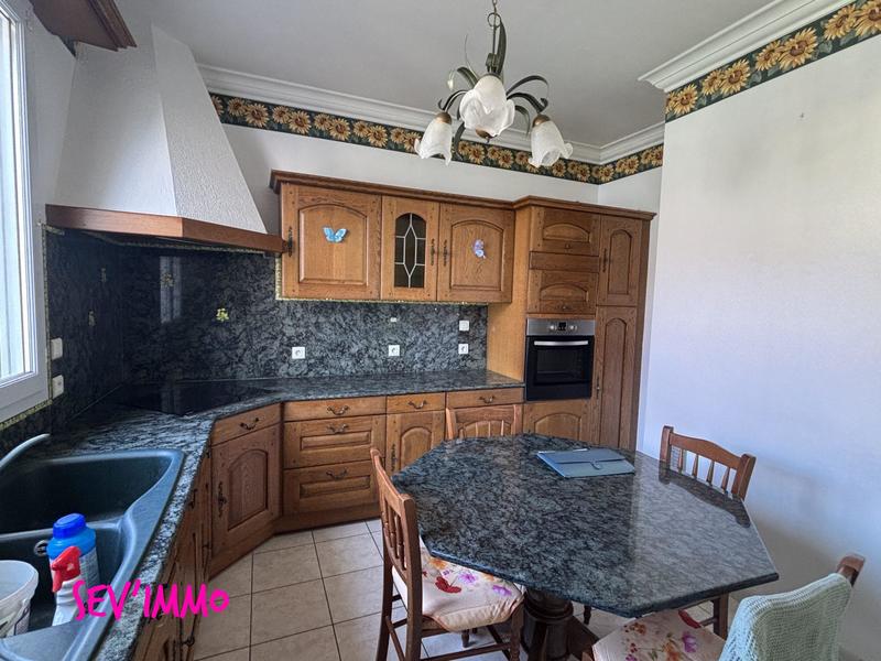 Maison - 168 m² - 7 pièces