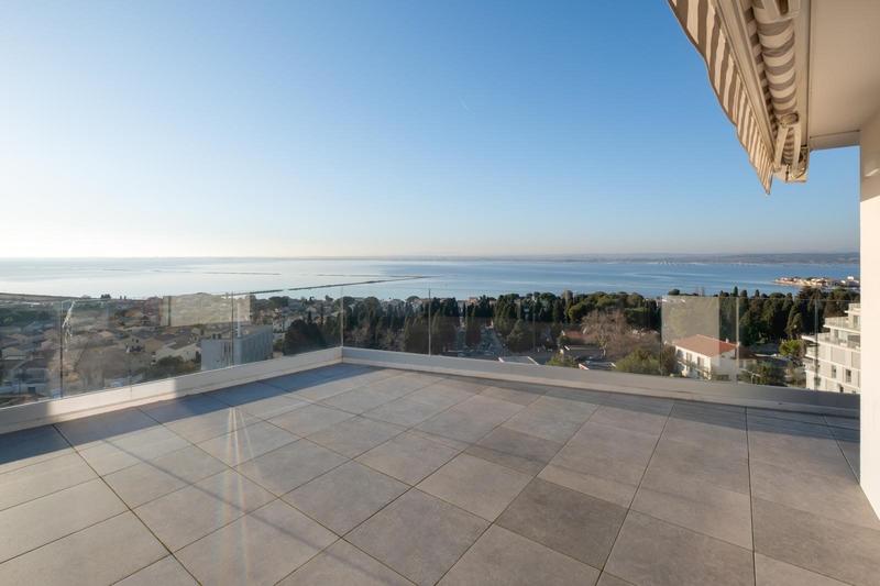 Appartement - 90 m² - 4 pièces