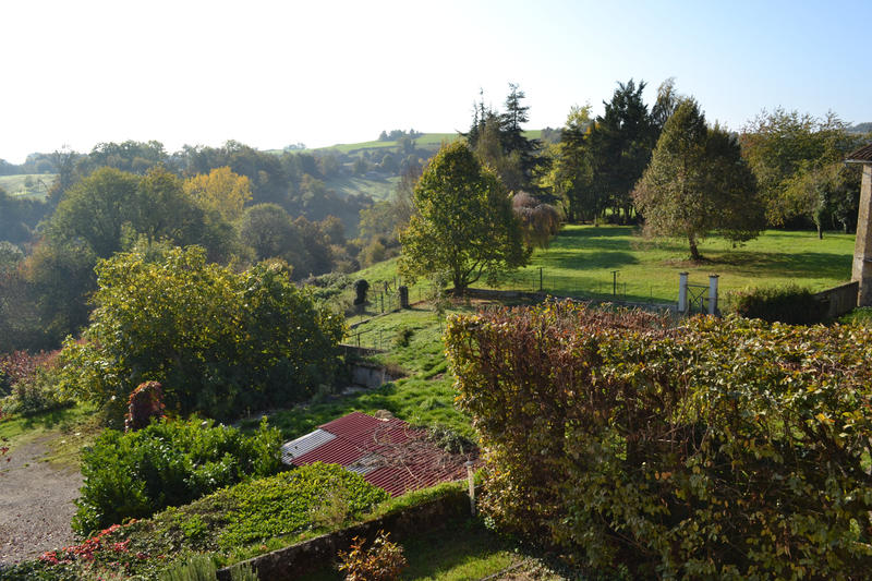 Maison - 267 m² - 10 pièces