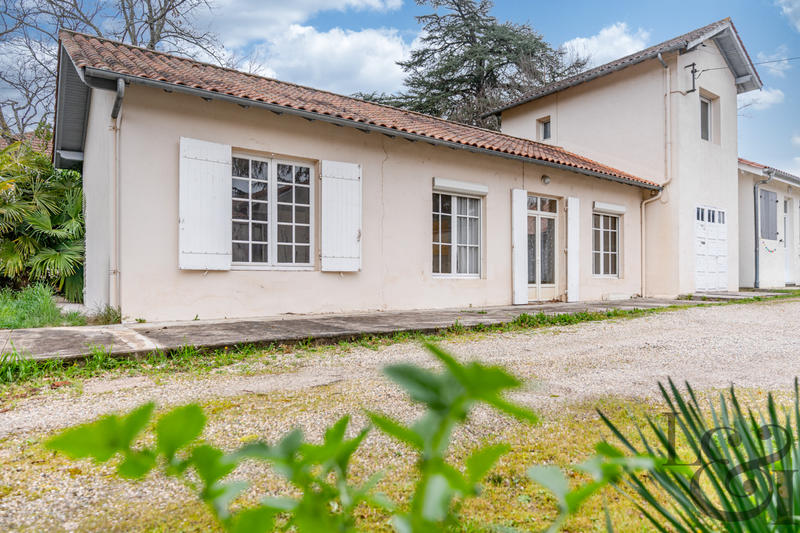 Maison - 84 m² - 5 pièces