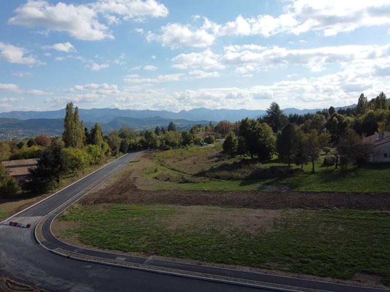 Terrain de lotissements - 562 m²