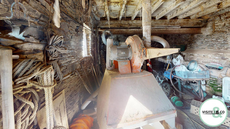 Maison ancienne - 342 m² - 3 pièces