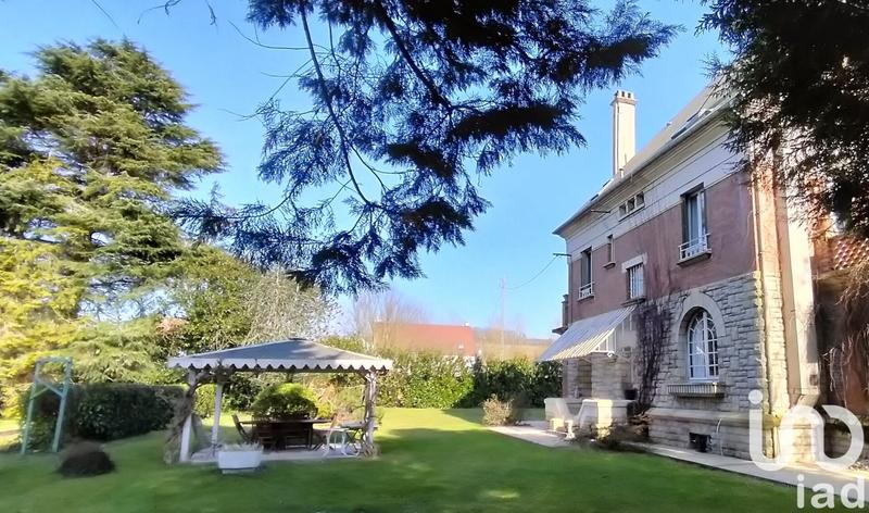 Maison - 360 m² - 12 pièces