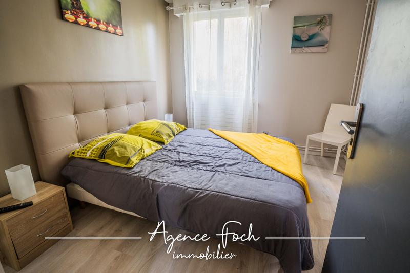 Maison - 495 m² - 14 pièces