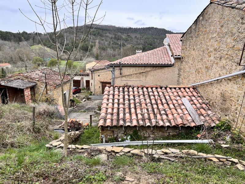 Propriété - 300 m² - 11 pièces