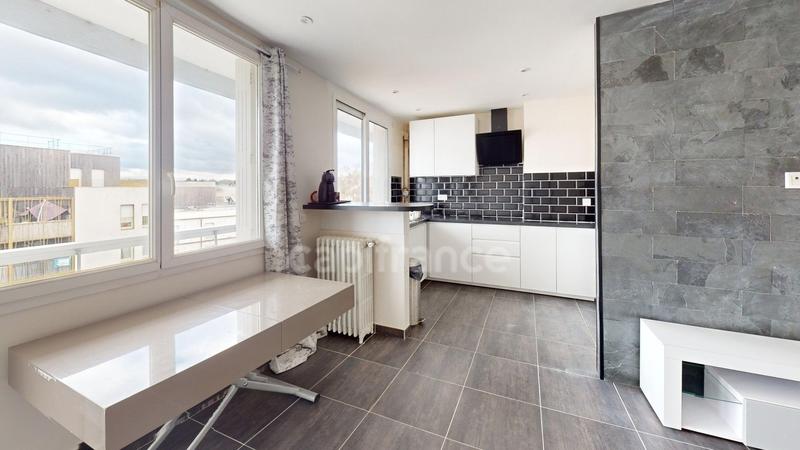 Appartement - 67 m² - 4 pièces