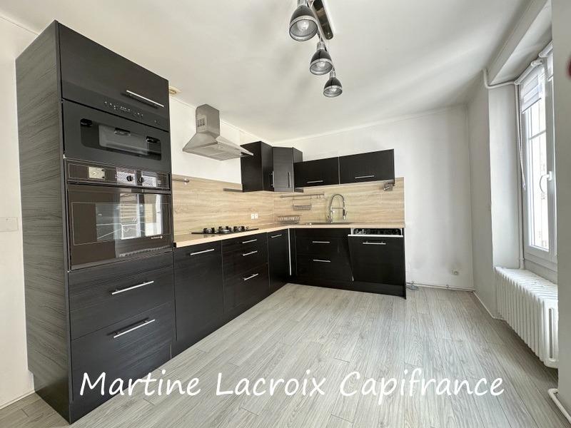 Immeuble - 253 m² - 13 pièces